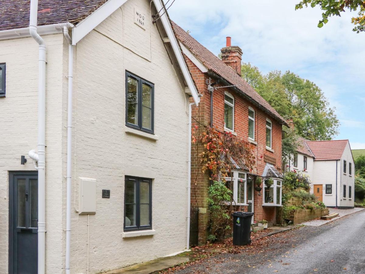 Tilly'S Cottage Westbury  Buitenkant foto